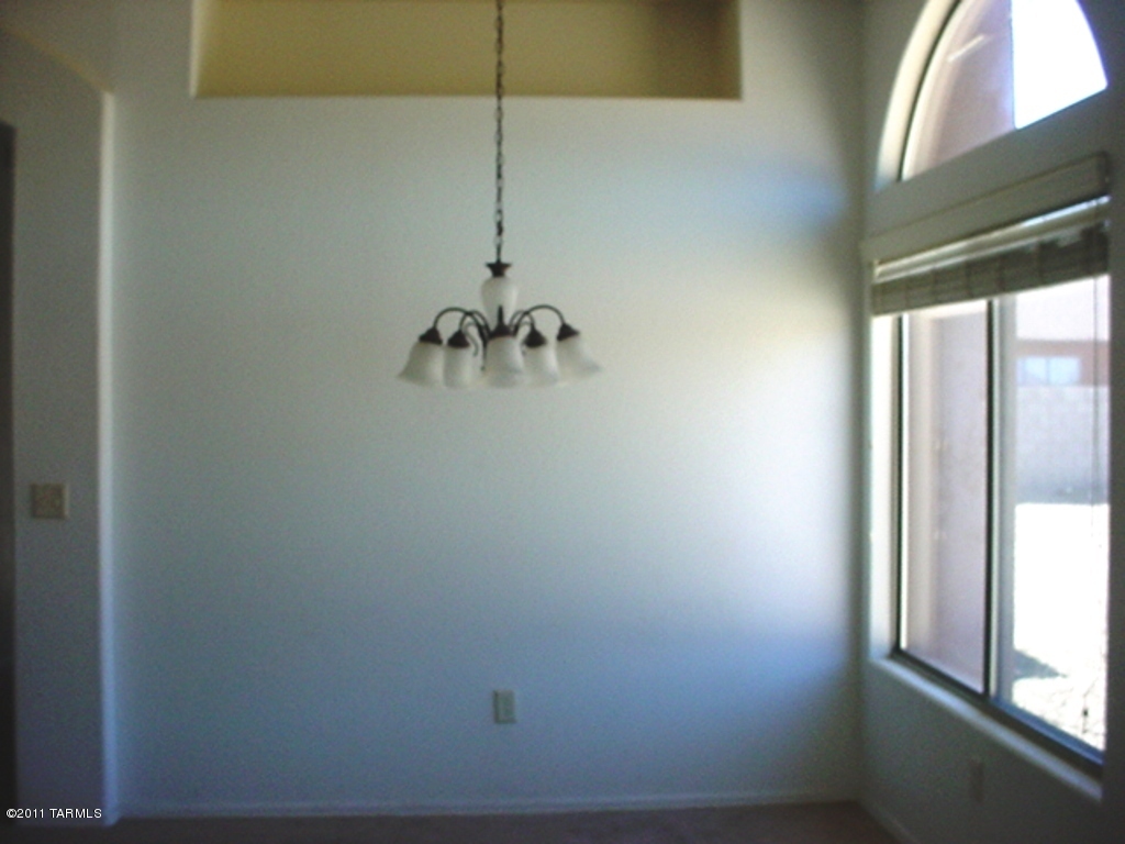 6032 South Avenida Ribero Tucson, AZ 85706 - Photo 5 of 16 Gallery Image 5