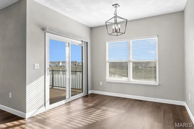 $385,000 | 700 Applewood Creek Drive, Fairview Heights, IL 62208