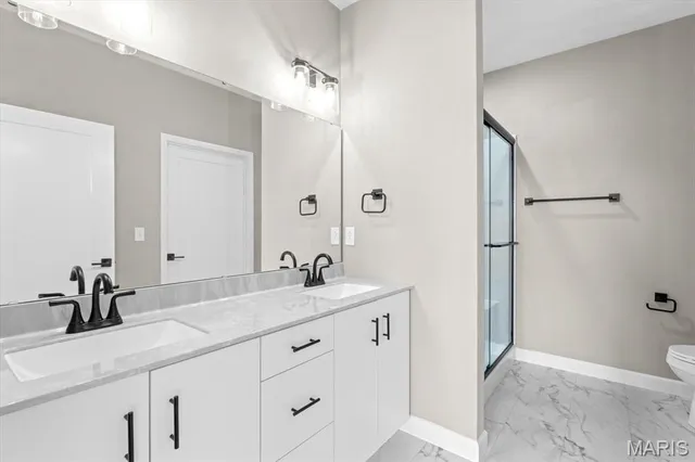 $385,000 | 700 Applewood Creek Drive, Fairview Heights, IL 62208