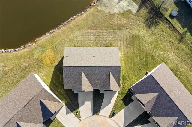 $385,000 | 700 Applewood Creek Drive, Fairview Heights, IL 62208