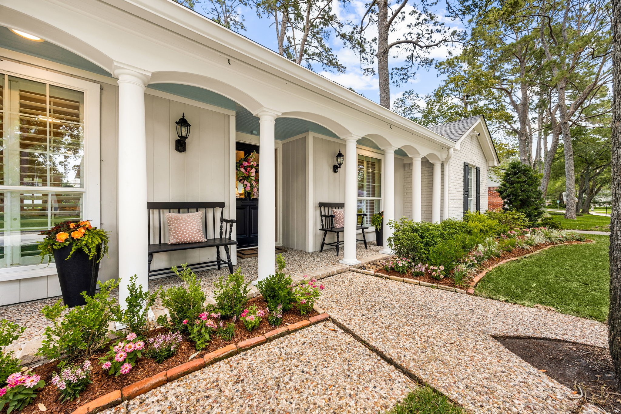 13638 Barryknoll Lane Houston, TX 77079 - Photo 3 of 50