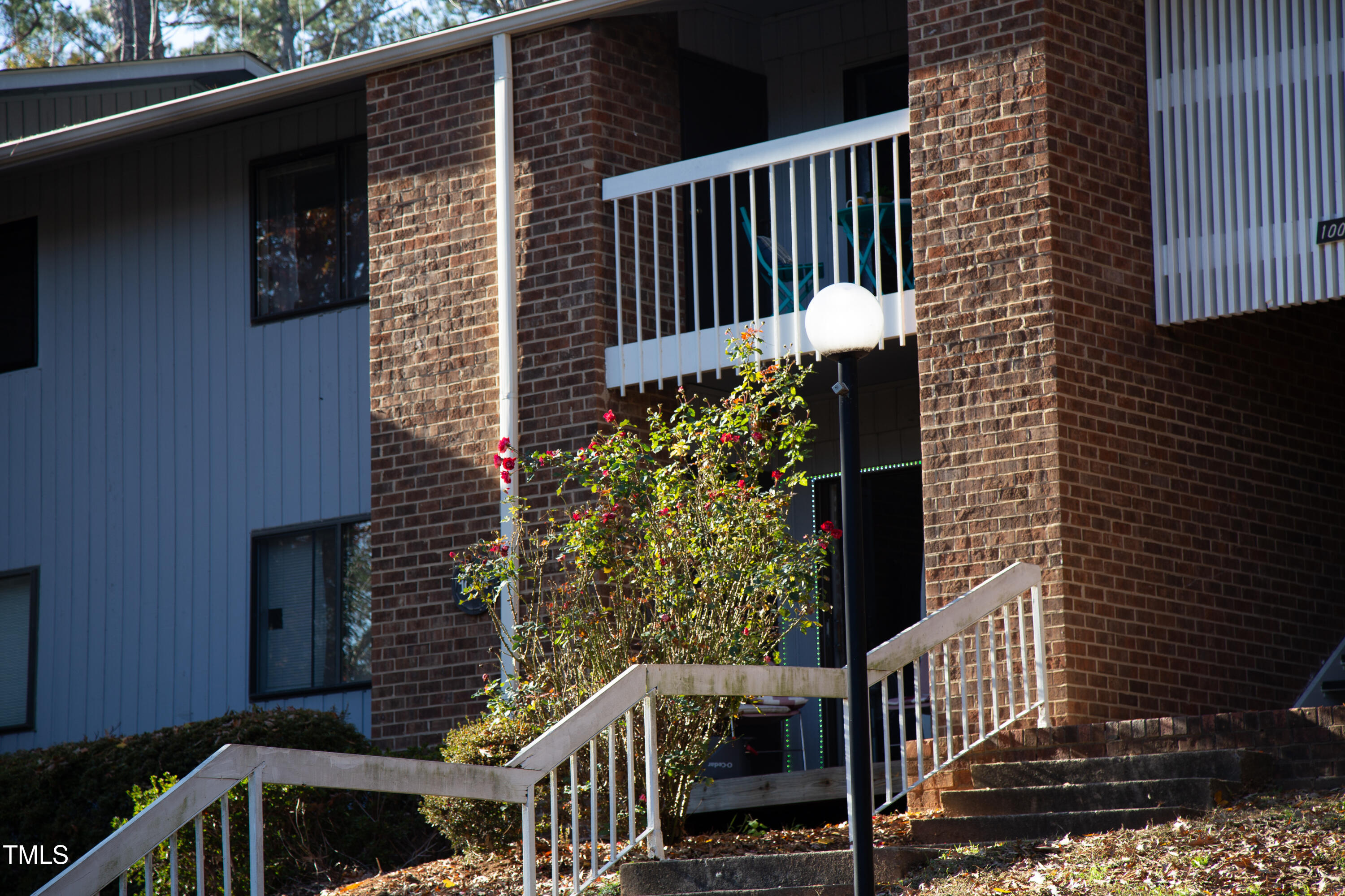 1004 Sandlin Place, Unit H Raleigh, NC 27606 - Photo 2 of 12 IMG_7043