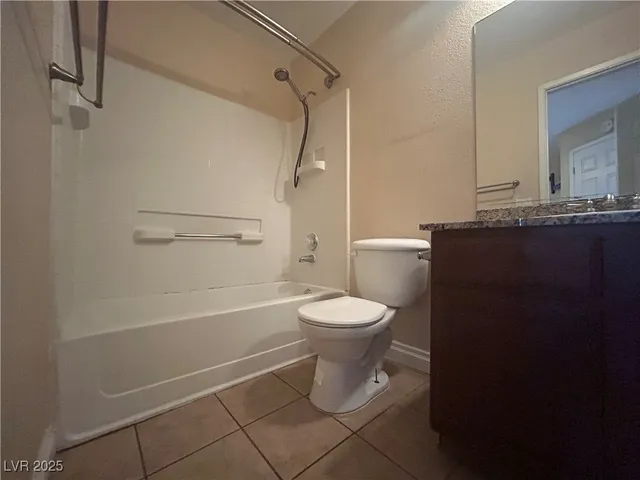 $949 | 6800 East Lake Mead Boulevard, Unit 1055, Las Vegas, NV 89156