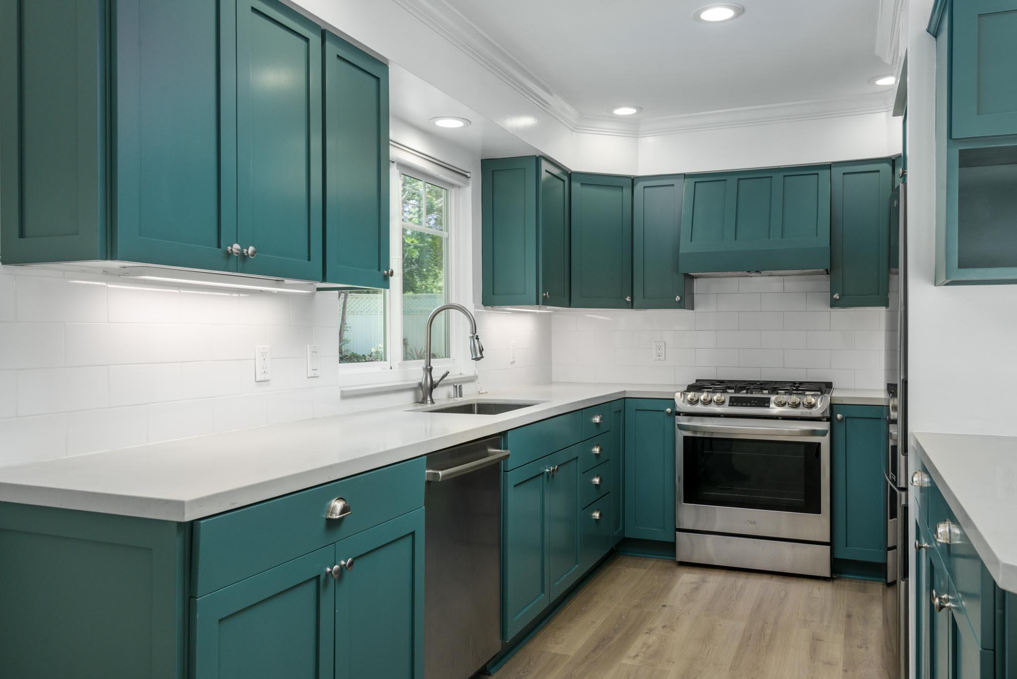 590 Santa Rosa Lane Santa Barbara, CA 93108 - Photo 5 of 16 Kitchen
