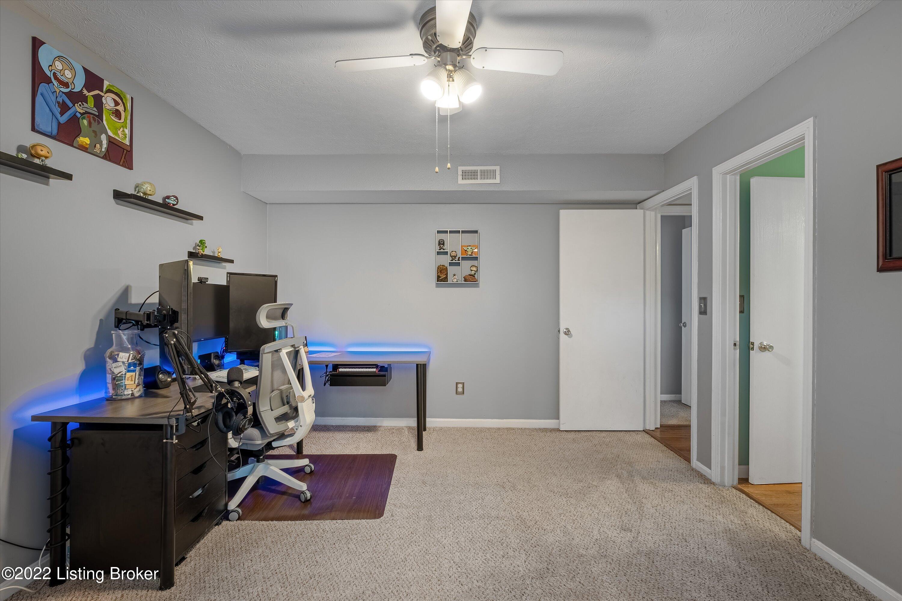 6005 Hurstview Road Louisville, KY 40291 - Photo 18 of 25 18-1XT9887