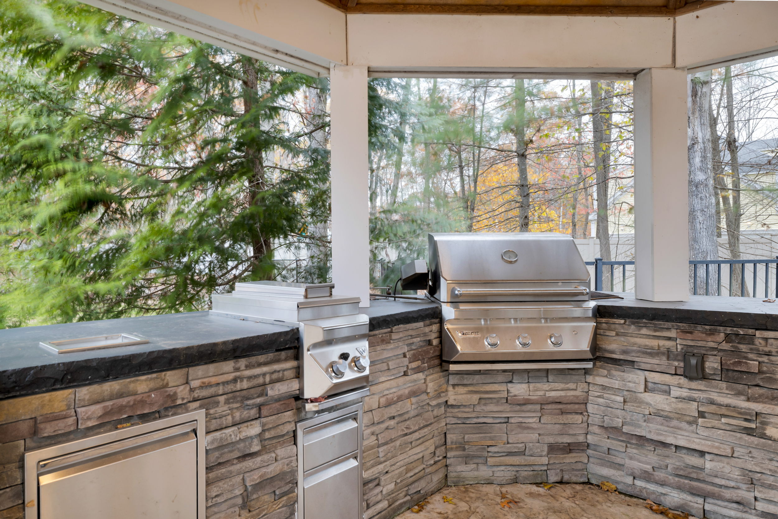 65 Ironwood Road Guilford, CT 06437 - Photo 34 of 40 a room with furniture and a large window