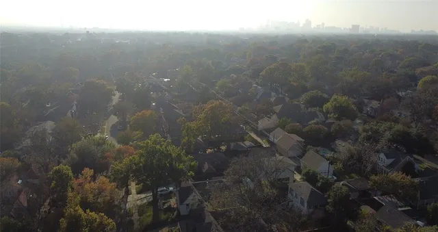 $595,000 | 7010 Vivian Avenue, Dallas, TX 75223