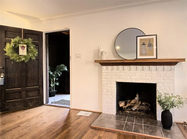 $595,000 | 7010 Vivian Avenue, Dallas, TX 75223