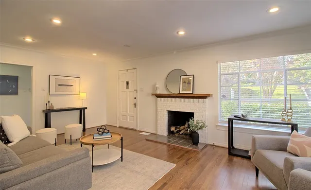 $595,000 | 7010 Vivian Avenue, Dallas, TX 75223