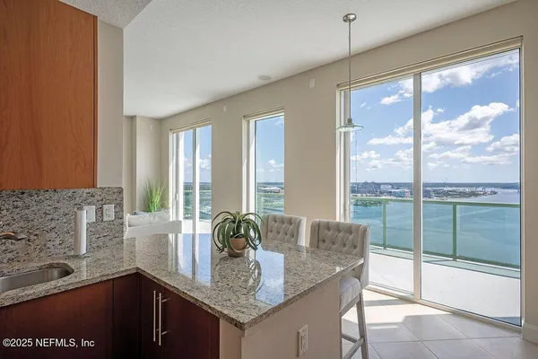 $549,900 | 1431 Riverplace Boulevard, Unit 2307, Jacksonville, FL 32207