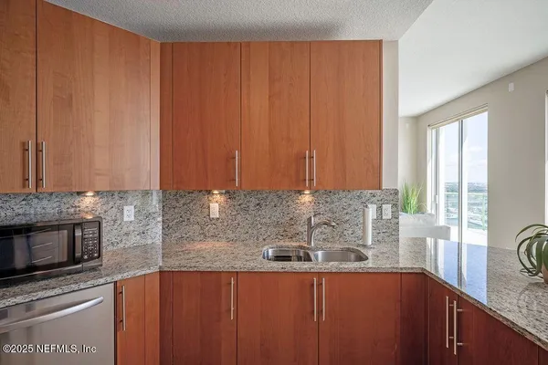 $549,900 | 1431 Riverplace Boulevard, Unit 2307, Jacksonville, FL 32207