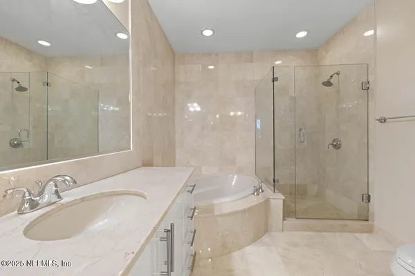 $549,900 | 1431 Riverplace Boulevard, Unit 2307, Jacksonville, FL 32207