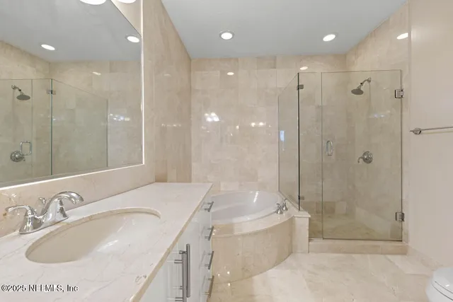 $549,900 | 1431 Riverplace Boulevard, Unit 2307, Jacksonville, FL 32207