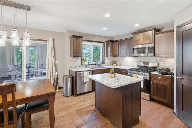 $525,000 | 13715 Grafton Court, Apple Valley, MN 55124