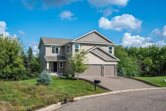 $525,000 | 13715 Grafton Court, Apple Valley, MN 55124