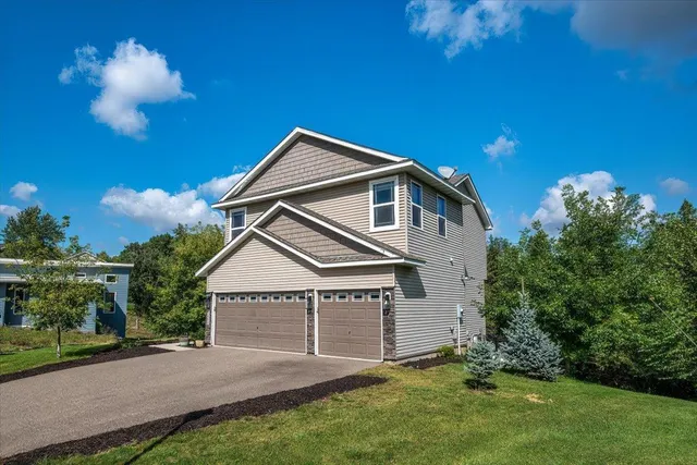 $525,000 | 13715 Grafton Court, Apple Valley, MN 55124