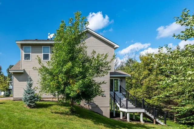 $525,000 | 13715 Grafton Court, Apple Valley, MN 55124