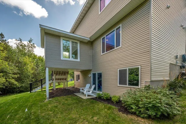 $525,000 | 13715 Grafton Court, Apple Valley, MN 55124