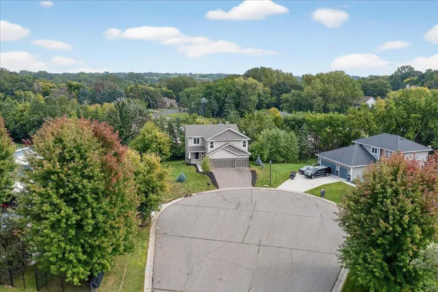 $525,000 | 13715 Grafton Court, Apple Valley, MN 55124