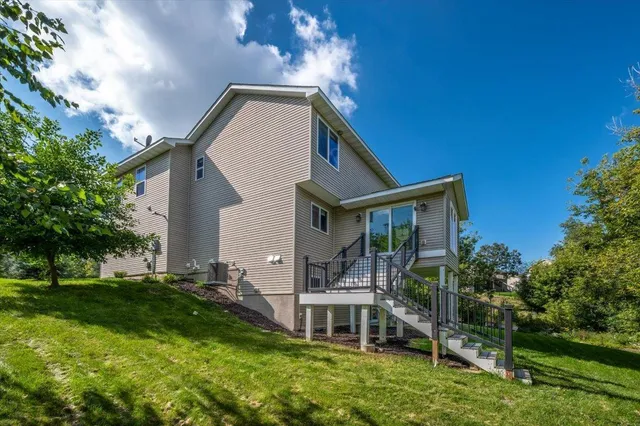 $525,000 | 13715 Grafton Court, Apple Valley, MN 55124