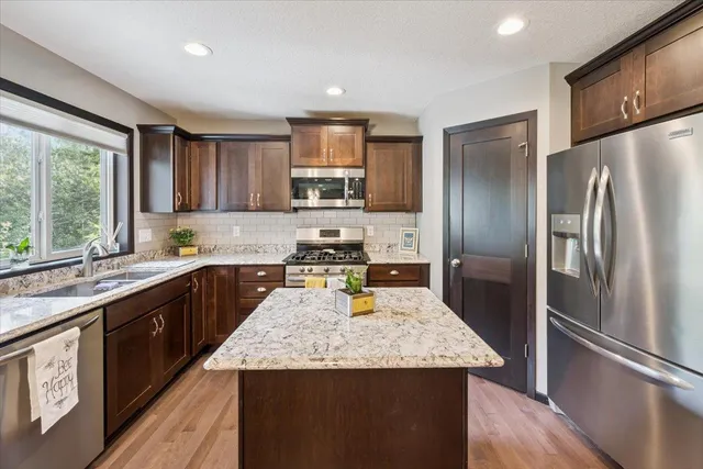 $525,000 | 13715 Grafton Court, Apple Valley, MN 55124