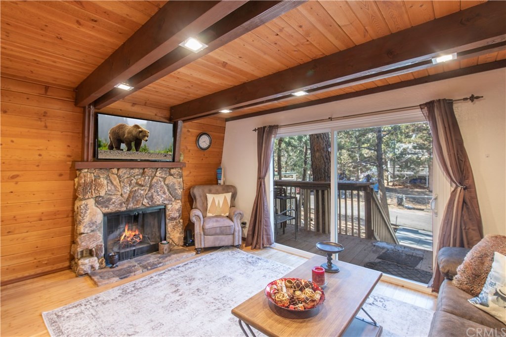 255 Riverside Avenue Sugarloaf, CA 92386 - Photo 1 of 1 Gallery Image 1