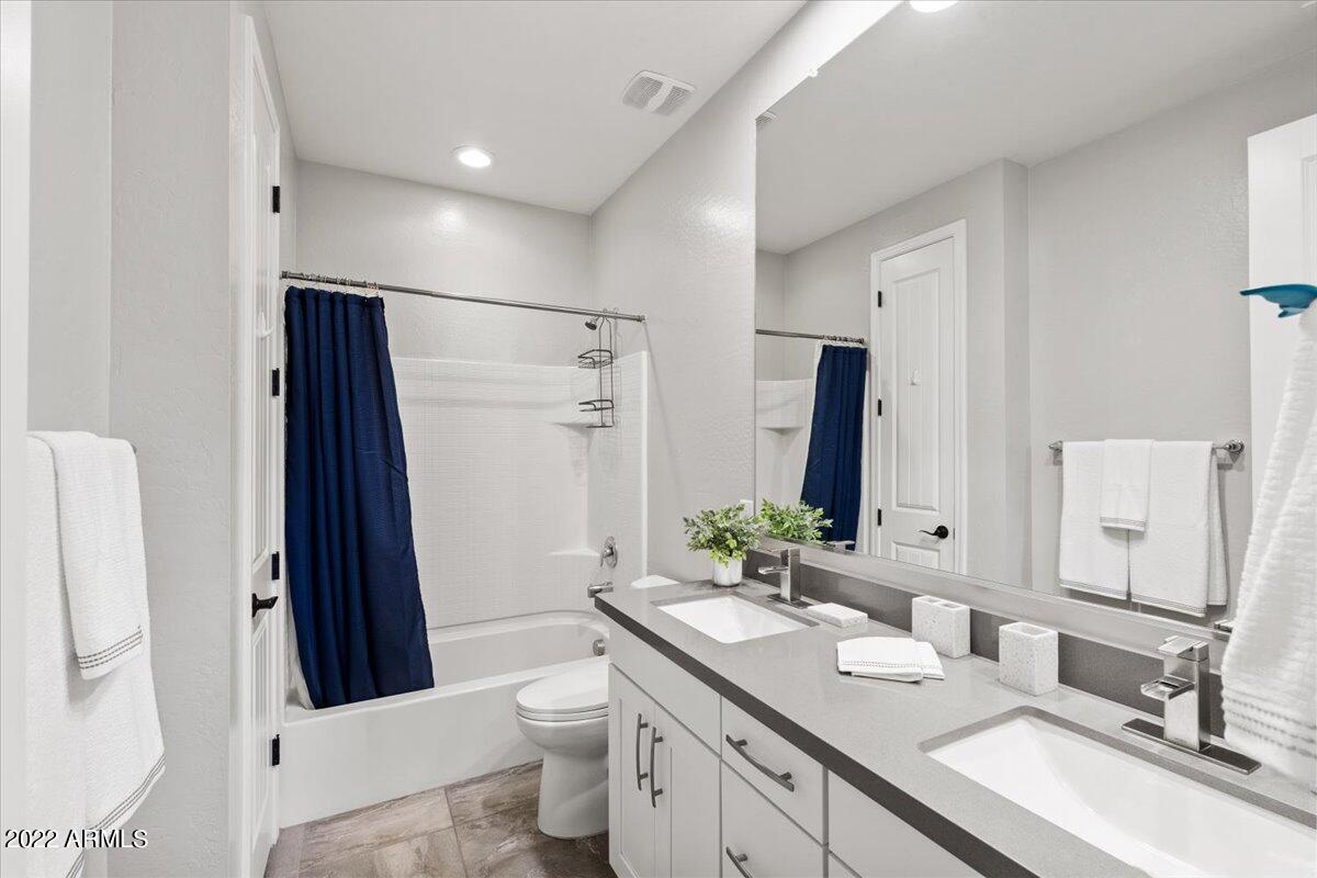 20171 Rosa Road Queen Creek, AZ 85142 - Photo 40 of 68 2nd Bedroom Ensuite Bath