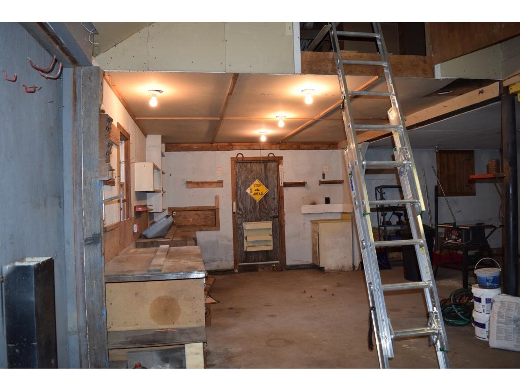 117 Dorchester Road Rumney, NH 03266 - Photo 28 of 32 Gallery Image 28