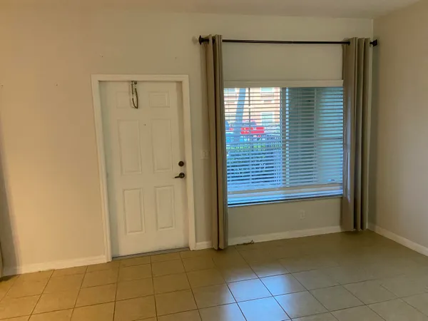 $2,400 | 161 Monterey Bay Drive, Boynton Beach, FL 33426