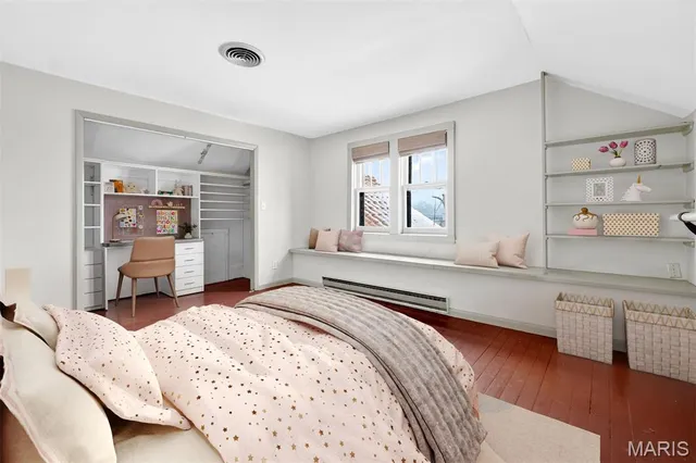 $1,250,000 | 49 Aberdeen Place, Clayton, MO 63105