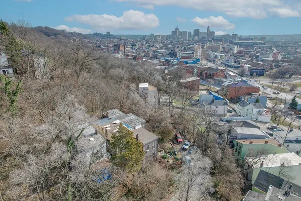 $550,000 | 2121 Renner Place, Cincinnati, OH 45214