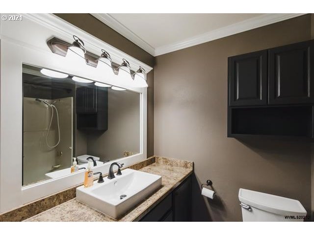 1201 Walker Road Lebanon, OR 97355 - Photo 15 of 32 Gallery Image 15