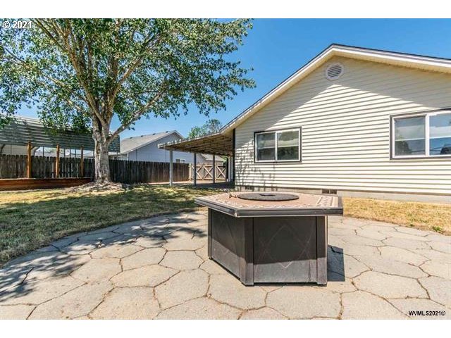 1201 Walker Road Lebanon, OR 97355 - Photo 23 of 32 Gallery Image 23