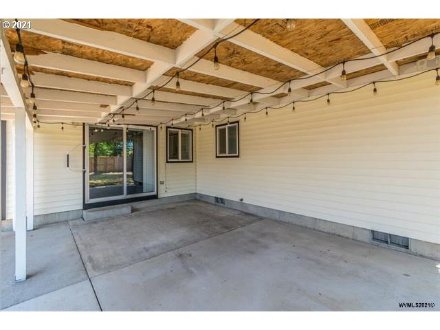 1201 Walker Road Lebanon, OR 97355 - Photo 25 of 32 Gallery Image 25
