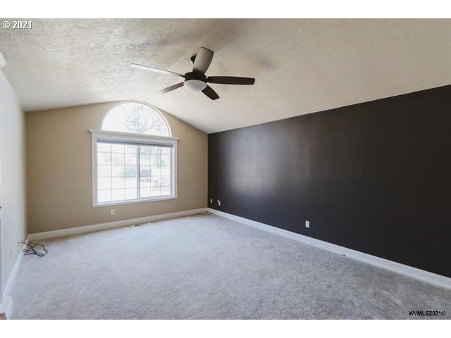 1201 Walker Road Lebanon, OR 97355 - Photo 29 of 32 Gallery Image 29
