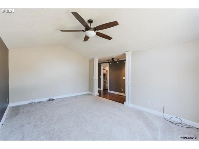 1201 Walker Road Lebanon, OR 97355 - Photo 5 of 32 Gallery Image 5
