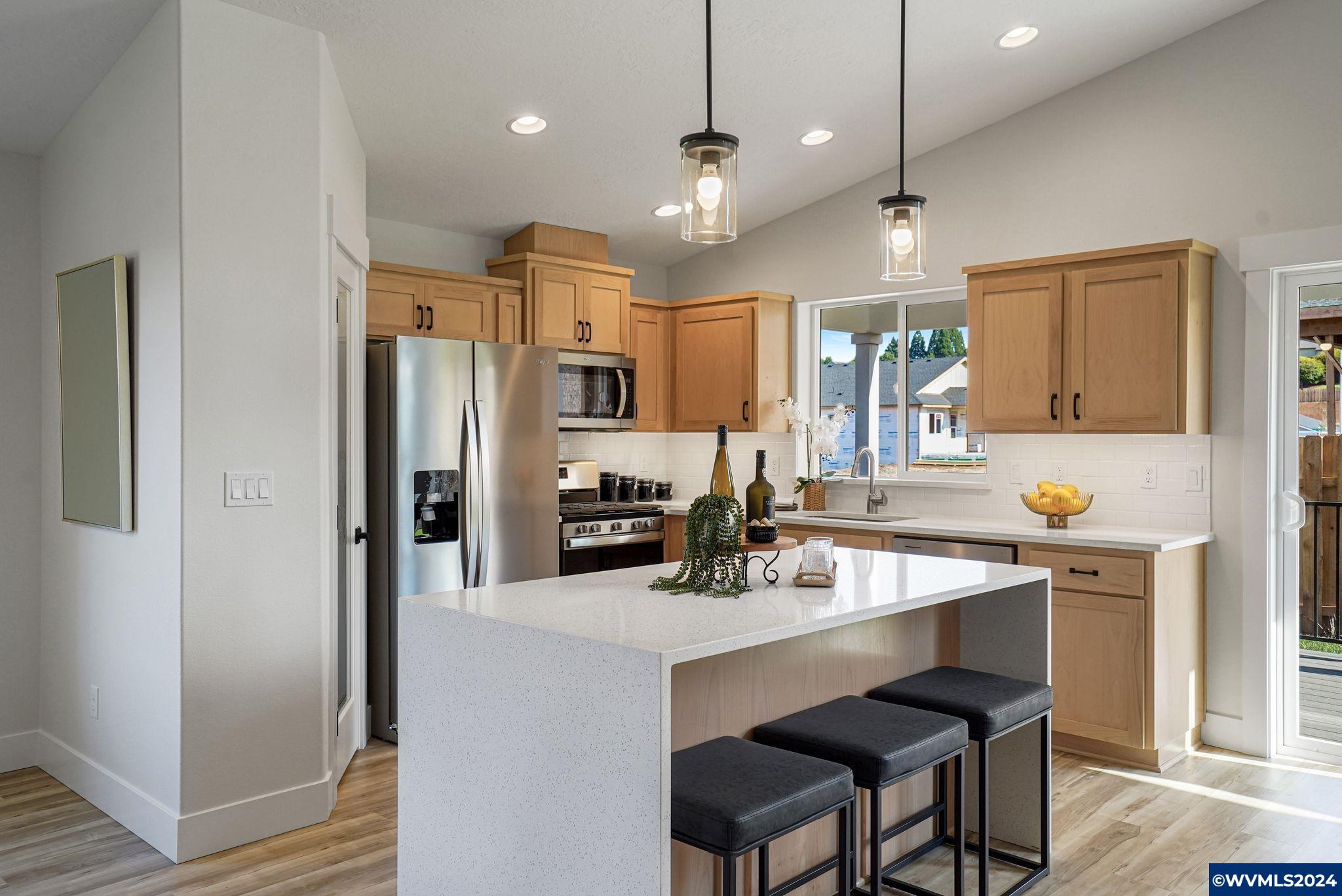 5659 Jeremy Vly Road Southeast Salem, OR 97306 - Photo 11 of 39
