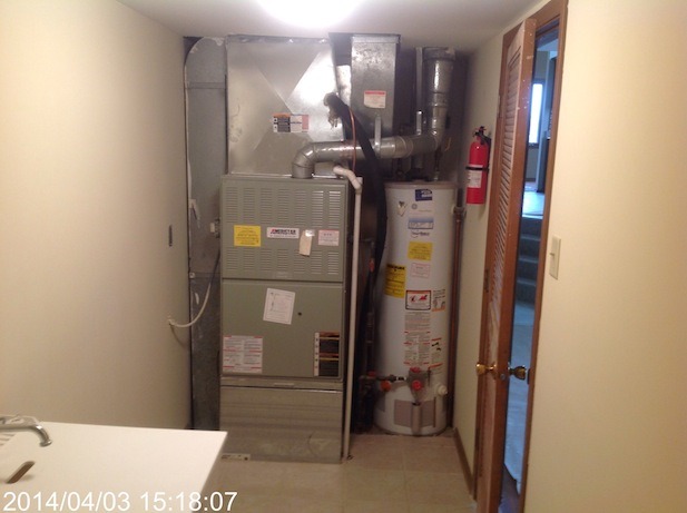 151 White Oaks Road Matteson, IL 60443 - Photo 11 of 12 a view of a hallway with a elevator