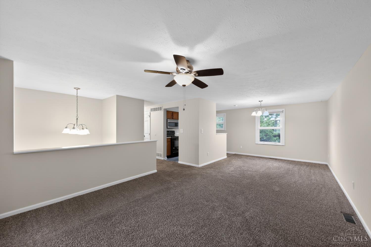 11512 Pippin Road Cincinnati, OH 45231 - Photo 9 of 30