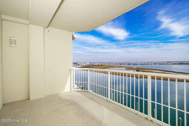 $670,000 | 100 Olde Towne Yacht Club Road, Unit 512, Beaufort, NC 28516