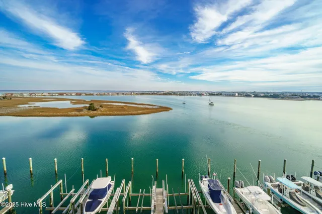 $670,000 | 100 Olde Towne Yacht Club Road, Unit 512, Beaufort, NC 28516