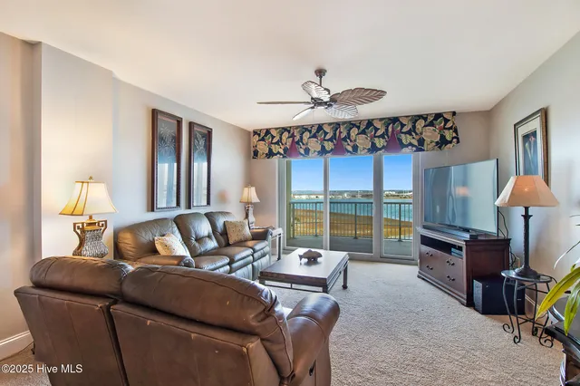 $670,000 | 100 Olde Towne Yacht Club Road, Unit 512, Beaufort, NC 28516