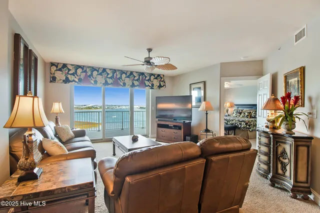 $670,000 | 100 Olde Towne Yacht Club Road, Unit 512, Beaufort, NC 28516