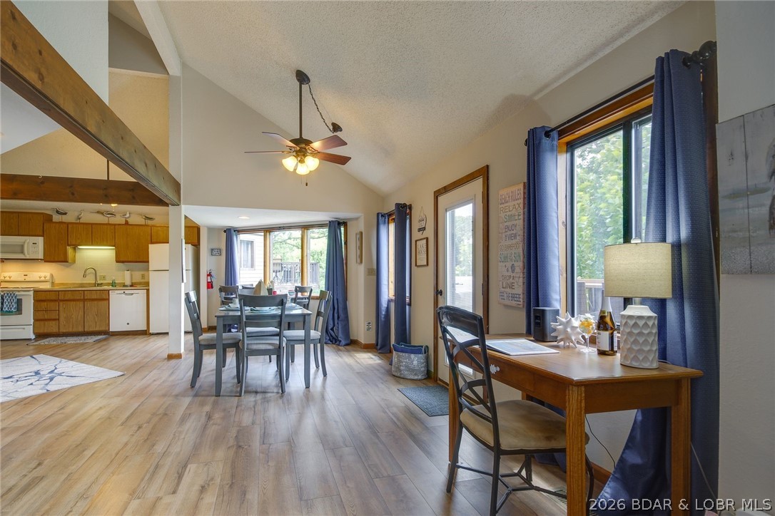 1082 Rachel Road, Unit 29 Osage Beach, MO 65065 - Photo 4 of 32 Vaulted ceilings over dining and kitchen area.