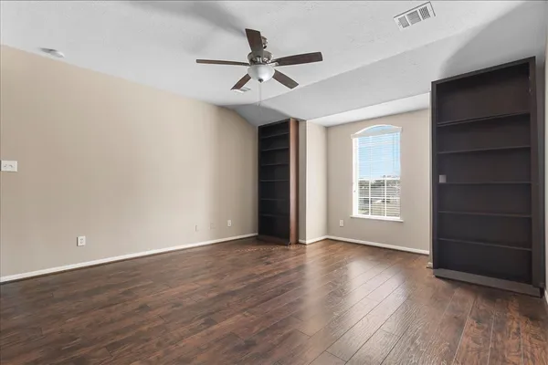 $2,800 | 16218 Bunker Ridge Road, Houston, TX 77053