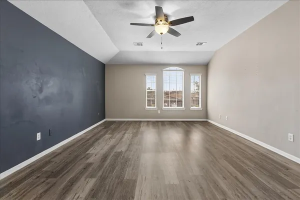 $2,800 | 16218 Bunker Ridge Road, Houston, TX 77053