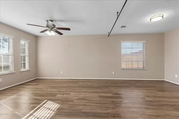 $2,800 | 16218 Bunker Ridge Road, Houston, TX 77053