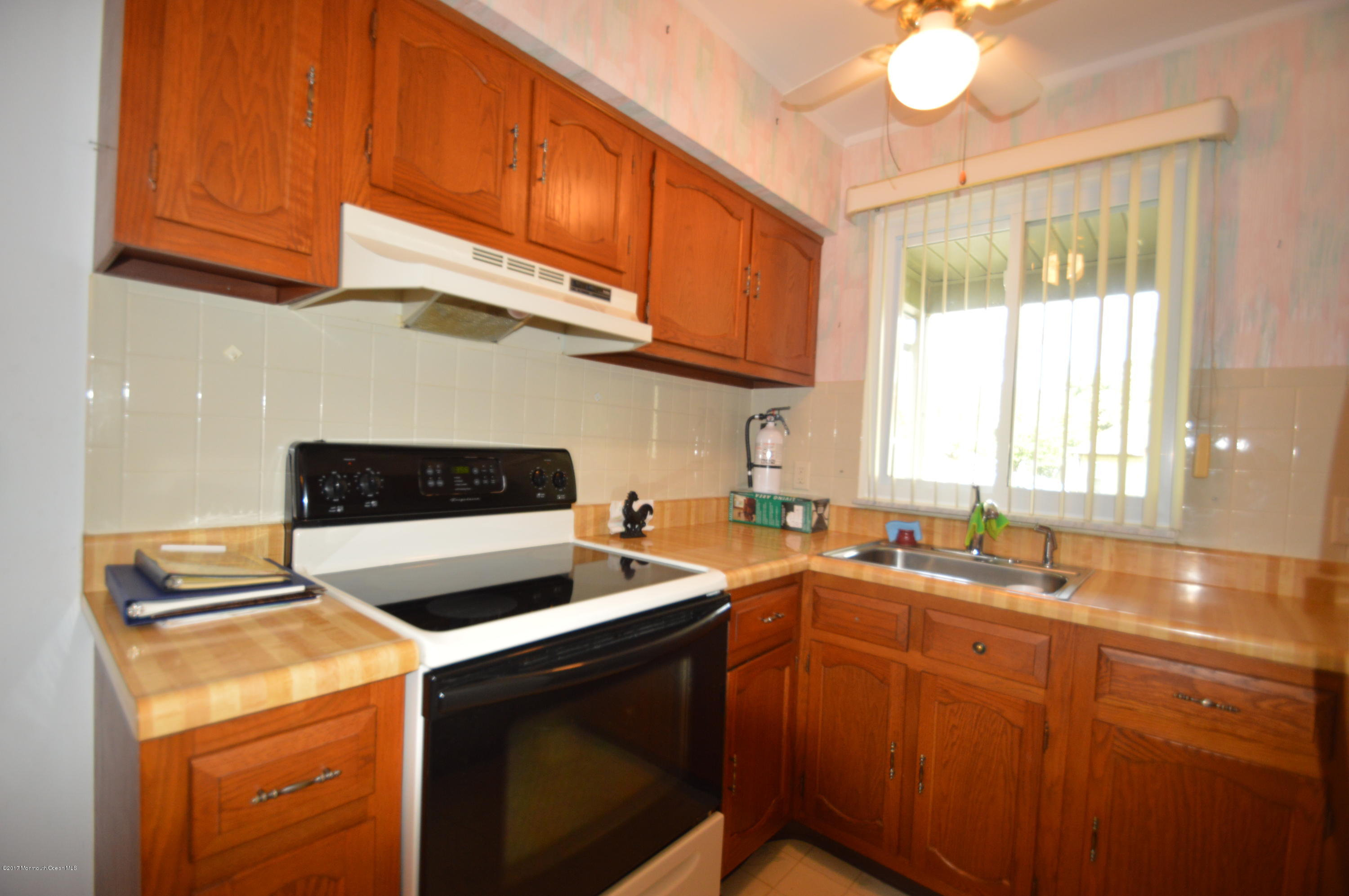 4D Stonybrook Road, Unit D Whiting, NJ 08759 - Photo 15 of 26 DSC_0015