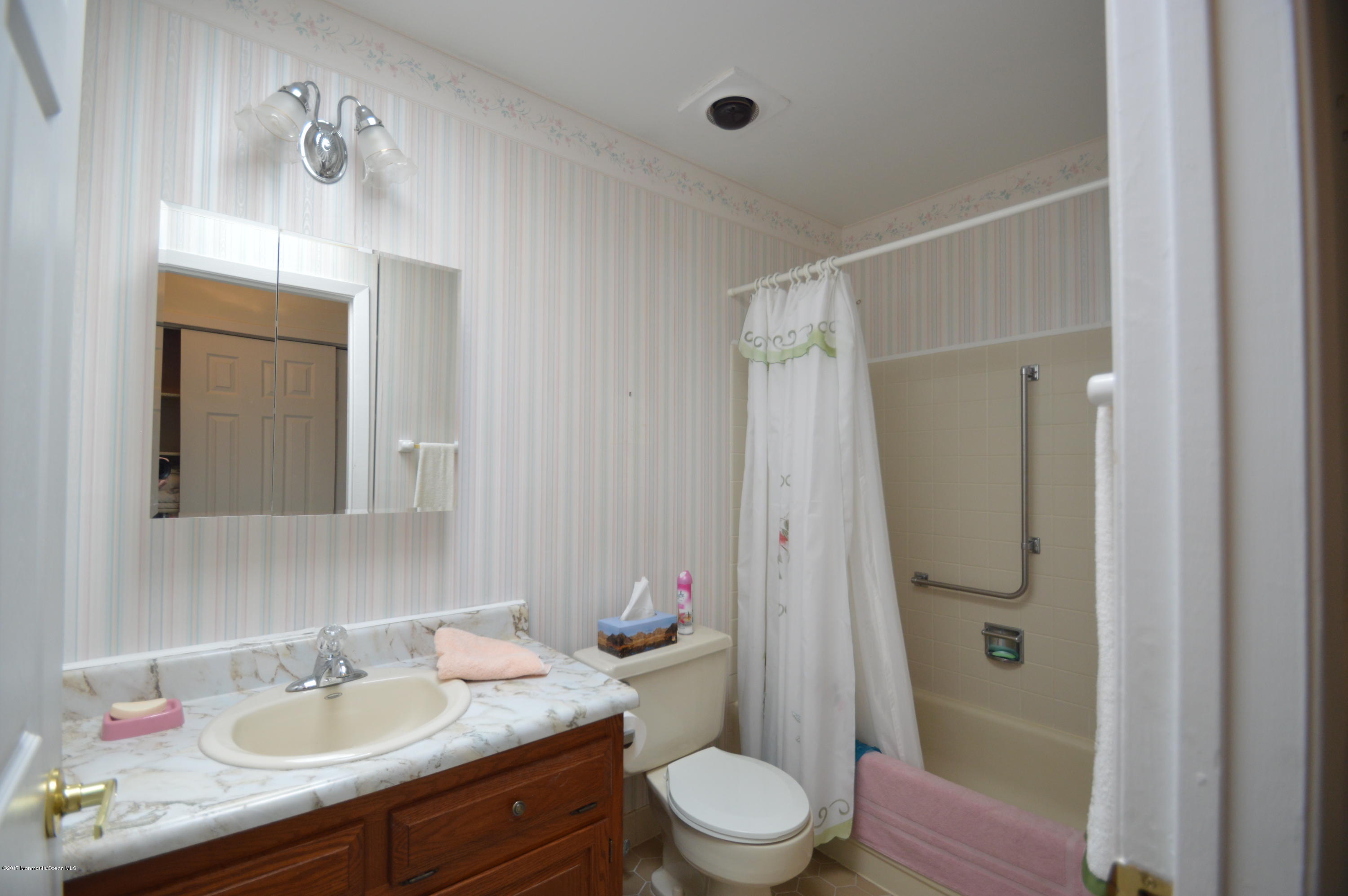 4D Stonybrook Road, Unit D Whiting, NJ 08759 - Photo 19 of 26 DSC_0027