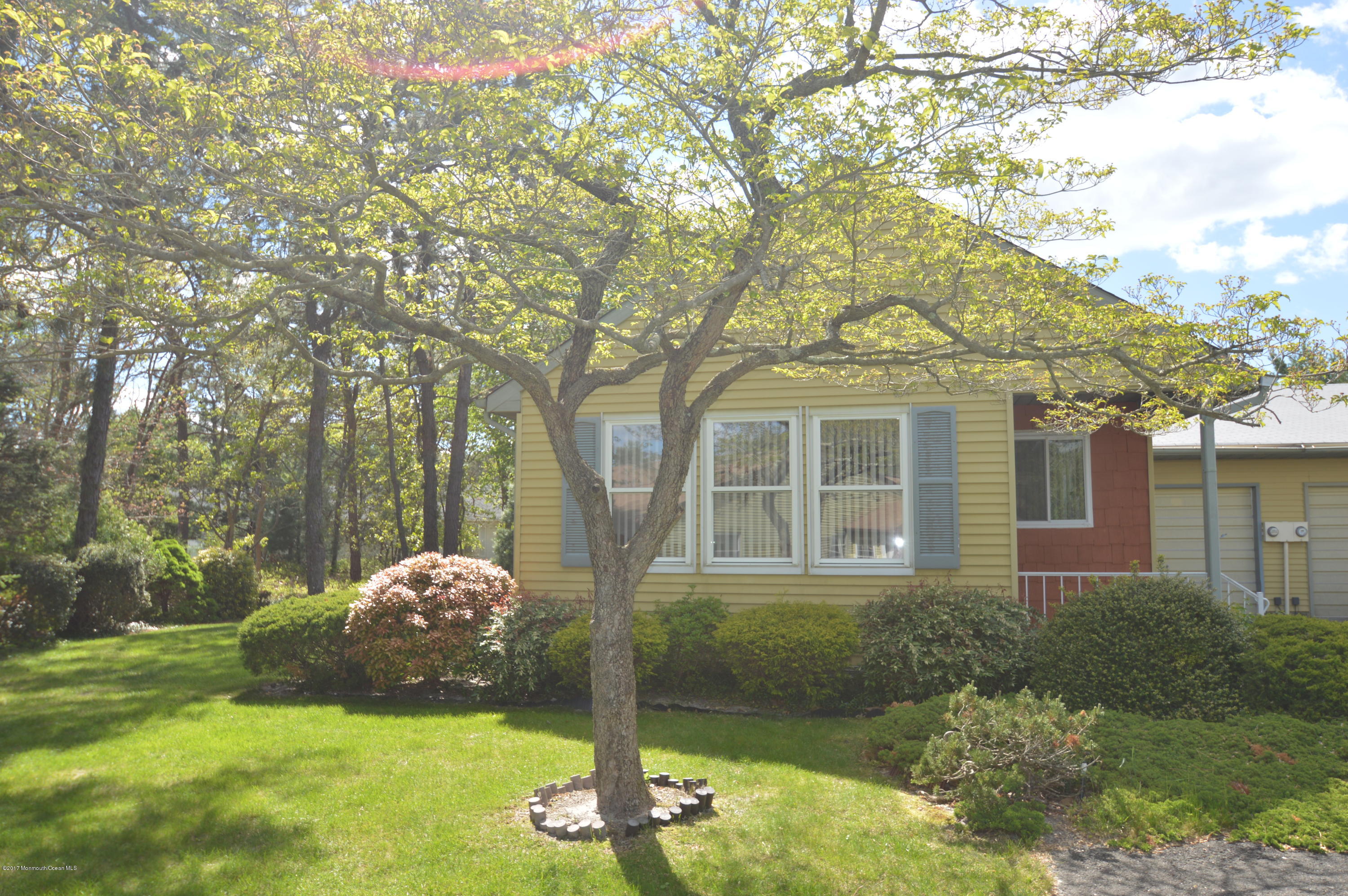 4D Stonybrook Road, Unit D Whiting, NJ 08759 - Photo 3 of 26 DSC_0002
